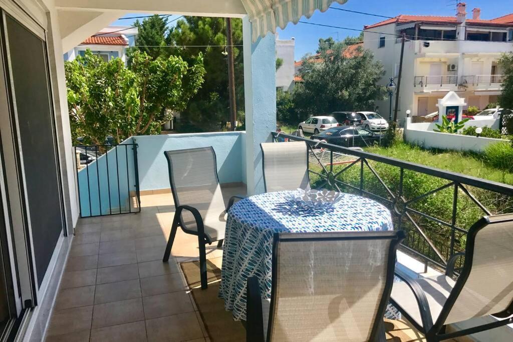 Apartment For 4 Or Pefkochori